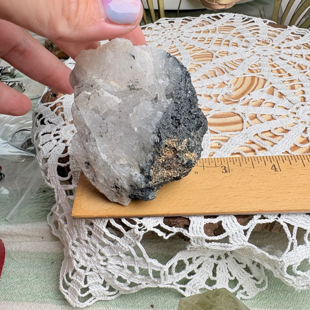 Black Tourmaline Quartz Crystal Healing Raw Stone 209g - Picture 9 of 9